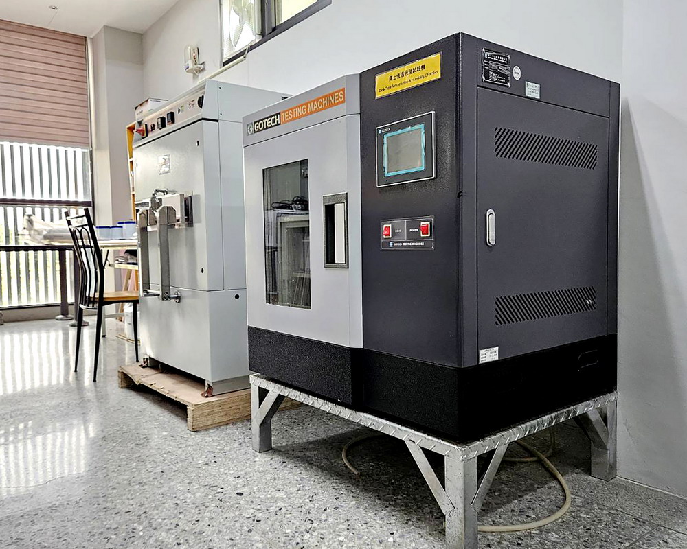 桌上型恆溫恆濕試驗機